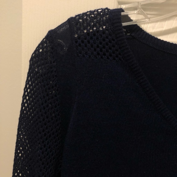 🌸BOGO🌸 John + Jenn long sleeve with mesh detail - Picture 2 of 4